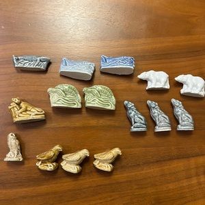 Set Red Rose Tea Wade England collectible Endangered Species Collection 1970s